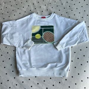 Lulu kids lightweight sweatshirt top. Size 6/6x